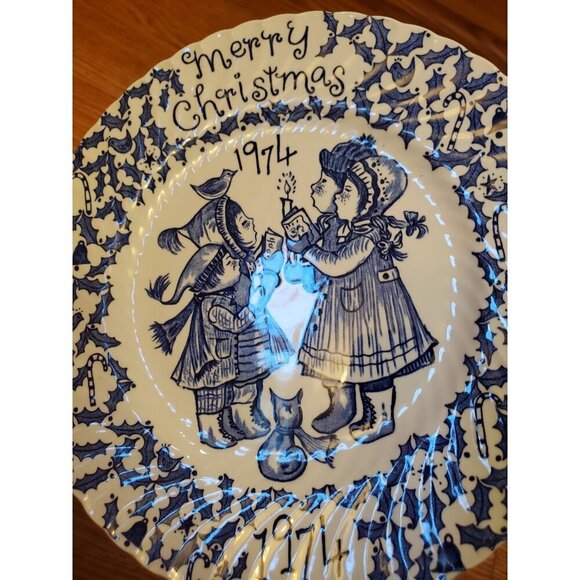 Vintage 1974 Royal Crownford Plate 8.5" Merry Christmas Blue White Transferware - Picture 9 of 9
